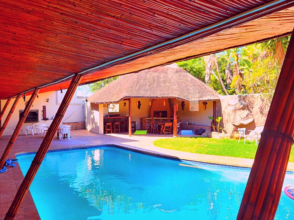 Durbanville Pool House エクステリア 写真